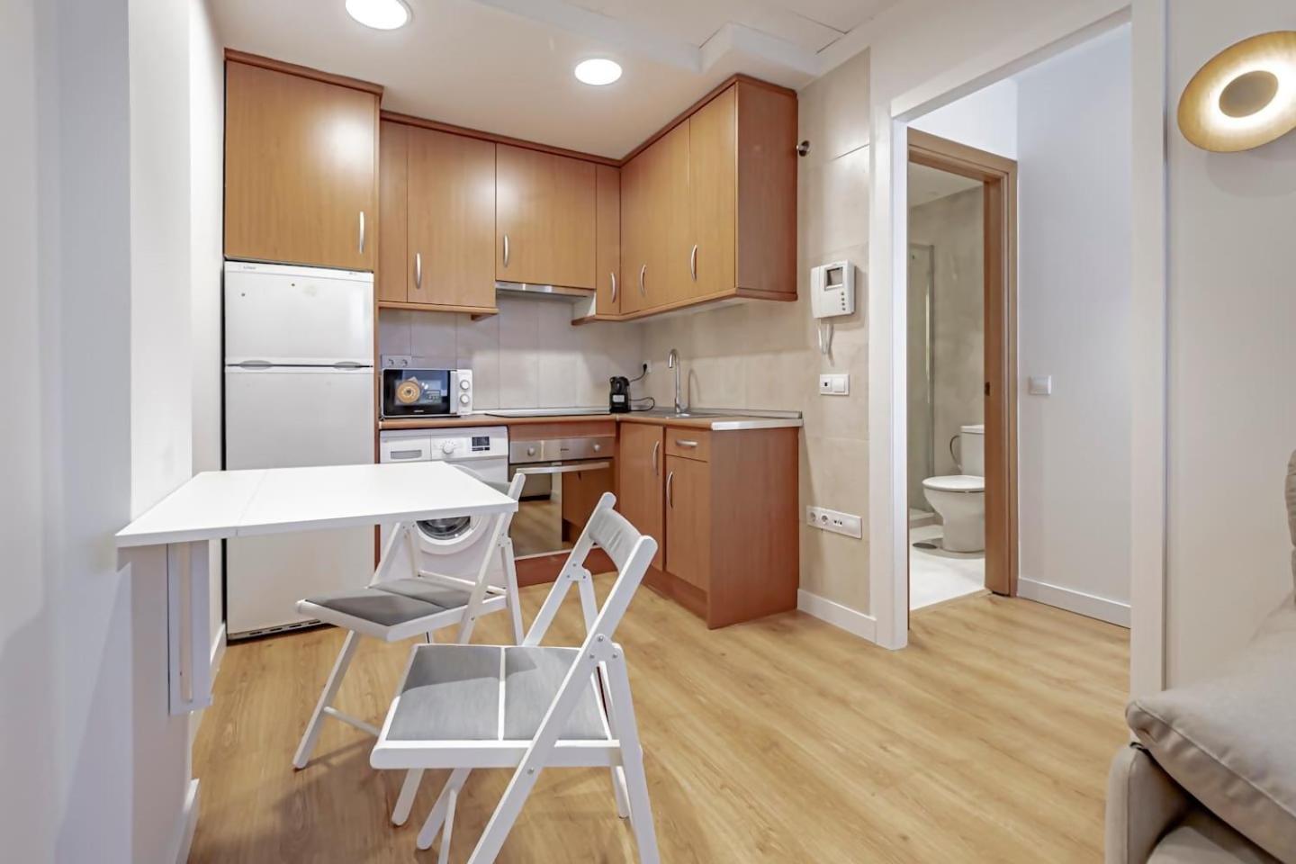 مدريد Apartamentos Noviembre المظهر الخارجي الصورة