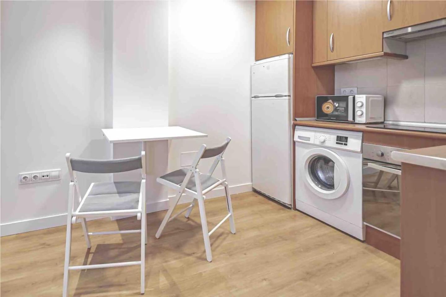 مدريد Apartamentos Noviembre المظهر الخارجي الصورة